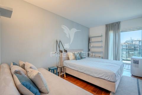 Excelente apartamento t4 – 280 m²  condomínio de luxo sky restelo