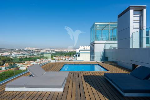 Excelente apartamento t4 – 280 m²  condomínio de luxo sky restelo