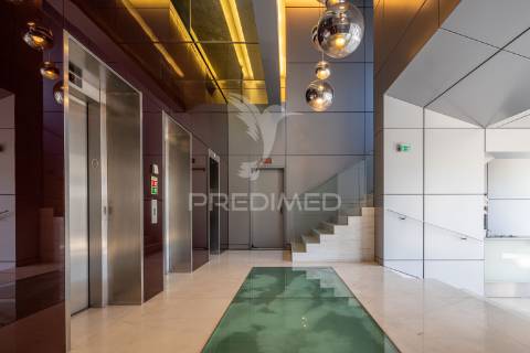 Excelente apartamento t4 – 280 m²  condomínio de luxo sky restelo