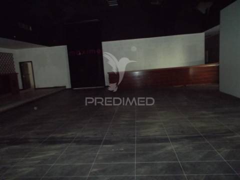 Comercio/loja / aveiro , aradas