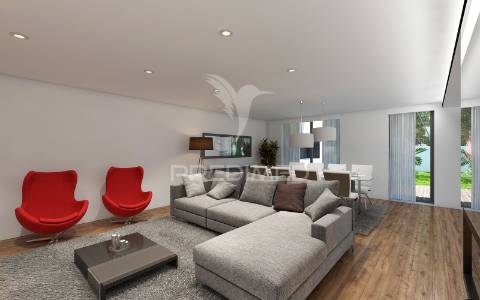 Moradia em banda à venda em água longa