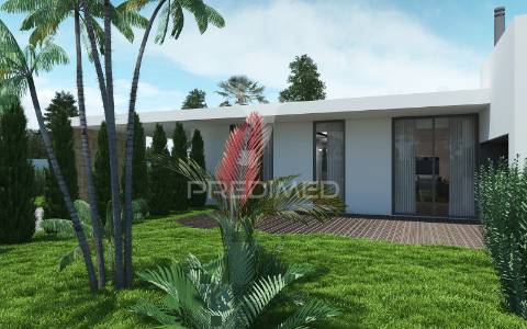 Moradia em banda à venda em água longa