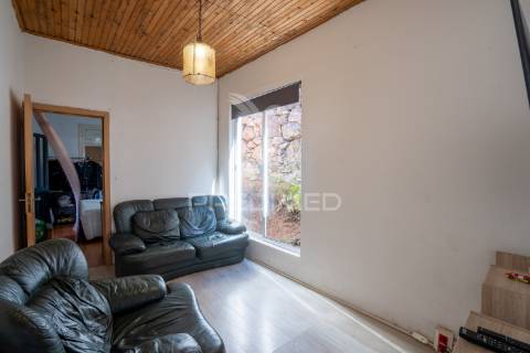 Moradia térrea t3, na periferia do funchal