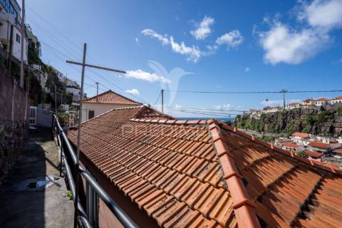 Moradia térrea t3, na periferia do funchal