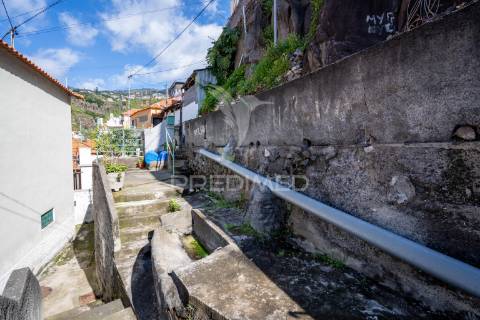 Moradia térrea t3, na periferia do funchal