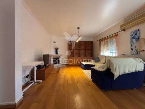 Moradia t4 com piscina em alpiarça