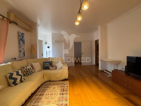 Moradia t4 com piscina em alpiarça