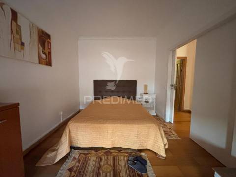 Moradia t4 com piscina em alpiarça