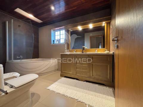 Moradia t4 com piscina em alpiarça