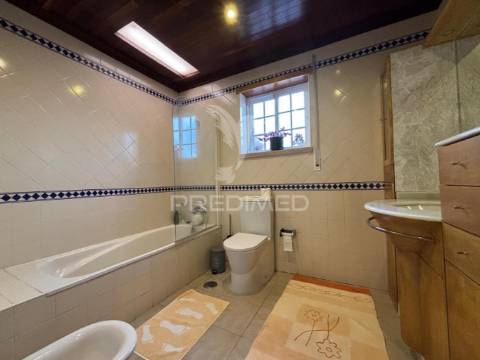 Moradia t4 com piscina em alpiarça