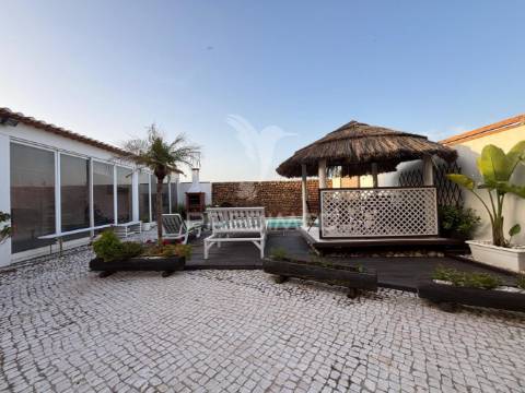 Moradia t4 com piscina em alpiarça