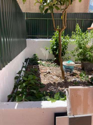 Apartamento t1+2 com logradouro privativo amadora