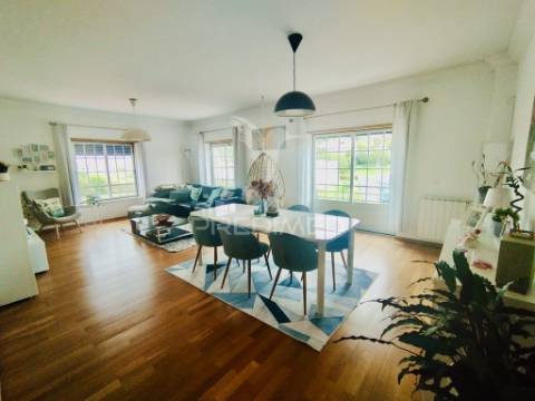 Apartamento t3 com garagem