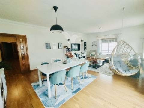 Apartamento t3 com garagem