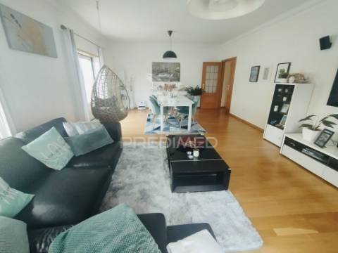 Apartamento t3 com garagem