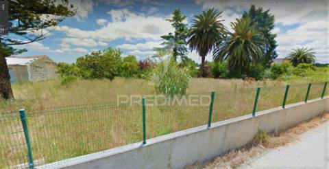 Quinta com ruína para recuperar, próximo das termas da curia.