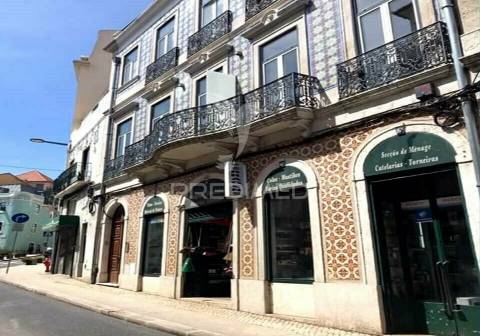 Oportunidade casa ferragens zona comercial centro alcântara