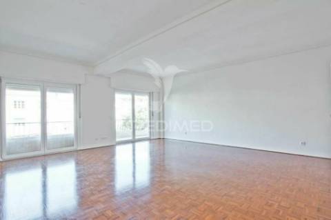 Excelente apartamento t4 em belém