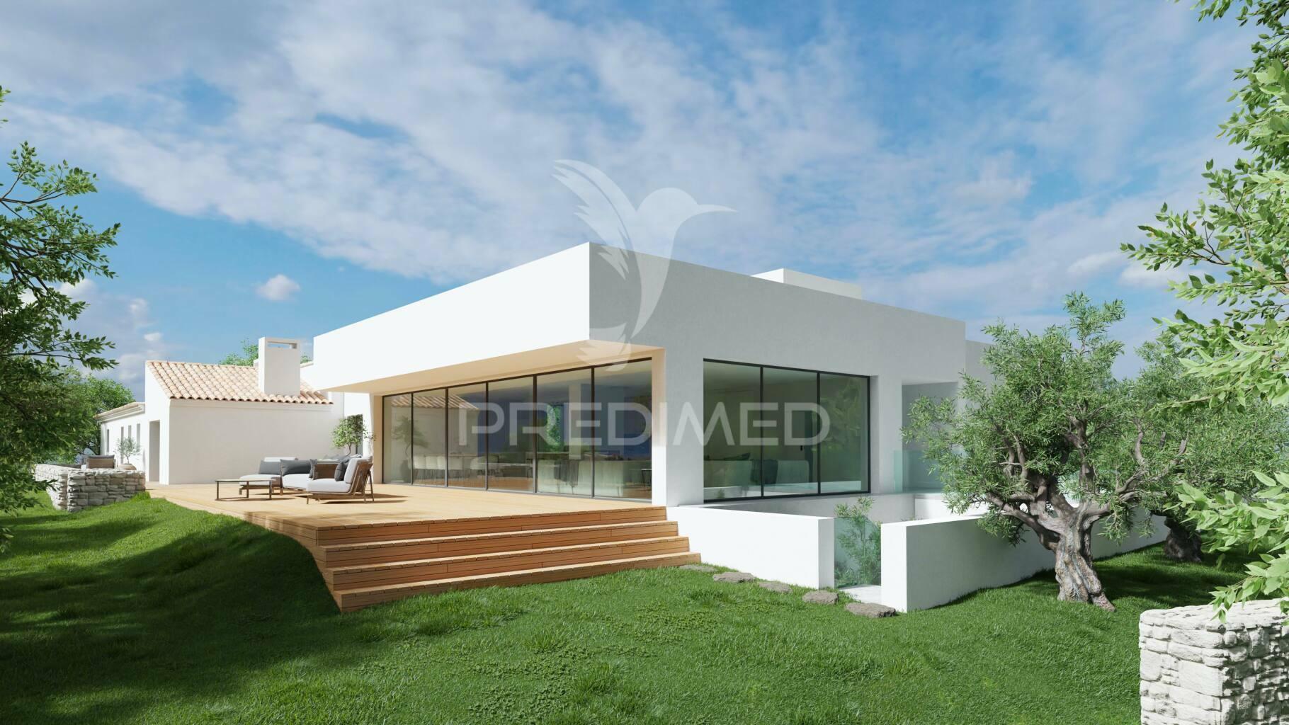 Terreno para construção de moradia com piscina