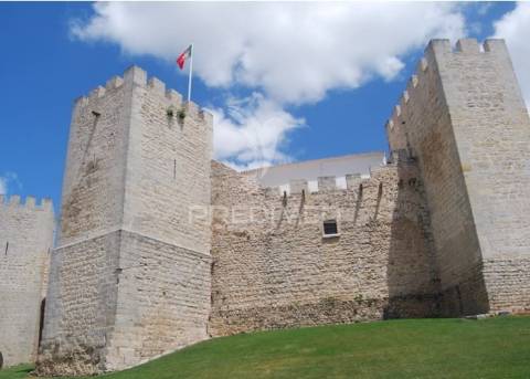 Lote para construção de 8 fogos em loulé