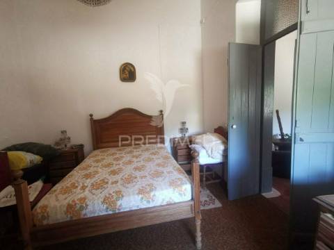 Casa / villa t4 em loulé (são sebastião) de 180 288m²