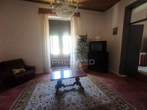 Casa / villa t4 em loulé (são sebastião) de 180 288m²