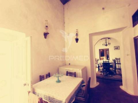 Casa / villa t4 em loulé (são sebastião) de 180 288m²