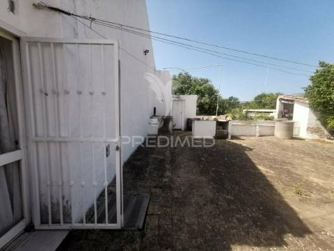 Casa / villa t4 em loulé (são sebastião) de 180 288m²