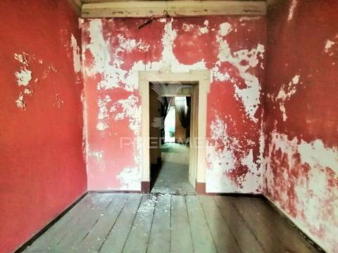 Prédio centenário na baixa da cidade de faro