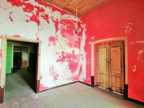 Prédio centenário na baixa da cidade de faro