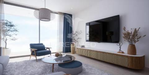 Apartamento t3 com terraço amplo e piscina privada