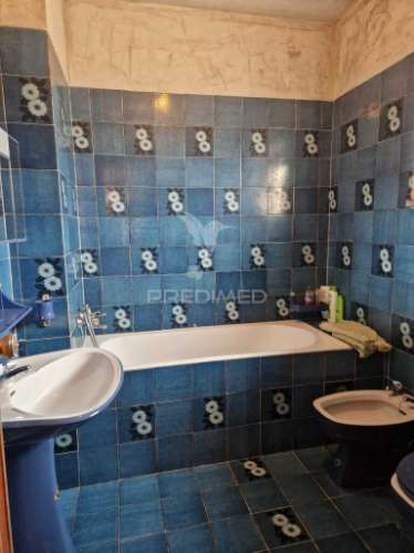 Moradia t6 junto ao castelo.