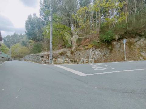Terreno para construção de moradias em polvoreira - guimarães