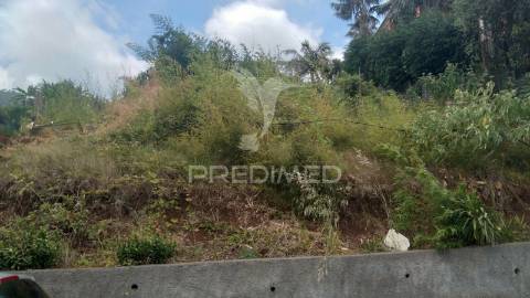 Terreno para construção , localizado em porto da cruz