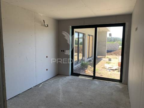 Moradia terrea m3 -  fase acabamentos