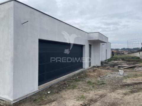 Moradia terrea m3 -  fase acabamentos