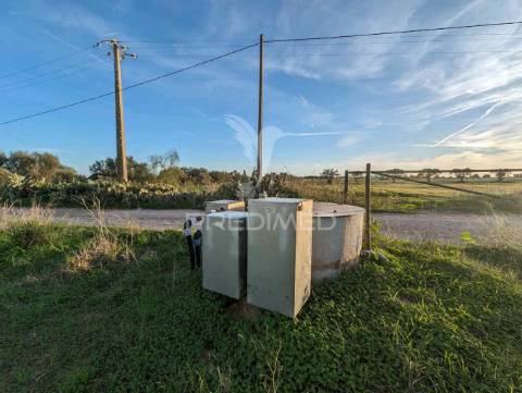 Terreno rústico com acesso a água para regadio em cacela