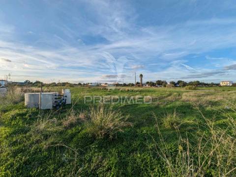 Terreno rústico com acesso a água para regadio em cacela