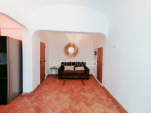 Lindíssima moradia t2, remodelada na baixa da cidade de olhão