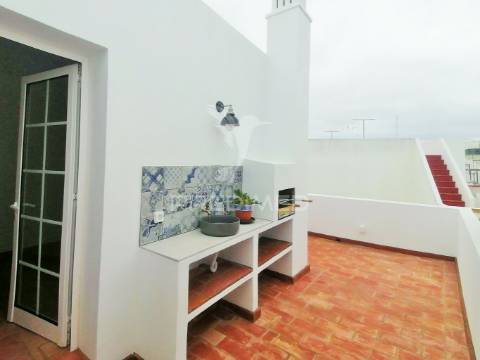 Lindíssima moradia t2, remodelada na baixa da cidade de olhão