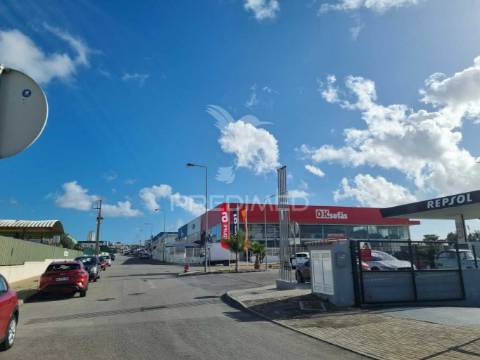 Armazem ou loja na urbanização industrial do pateiro