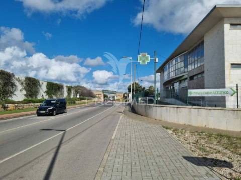 Armazem ou loja na urbanização industrial do pateiro