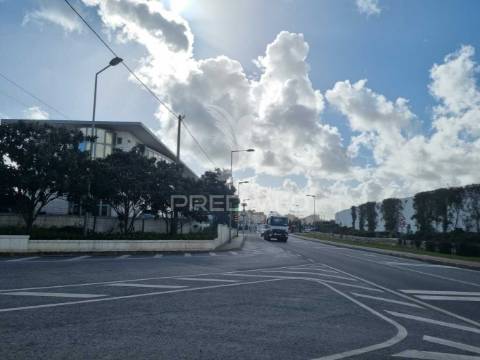 Armazem ou loja na urbanização industrial do pateiro
