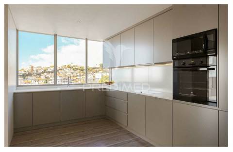Penthouse t4 com piscina - funchal