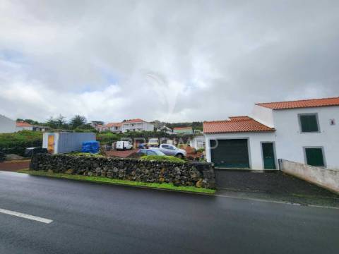 Moradia t3 na candelária