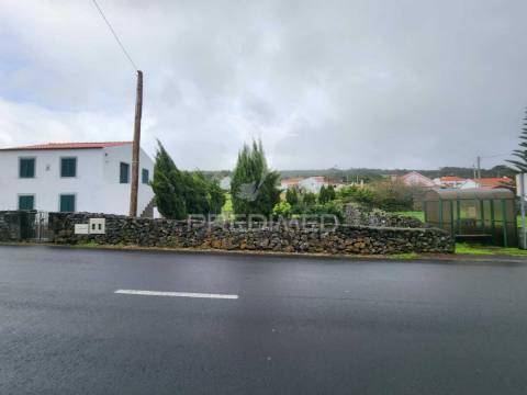 Moradia t3 na candelária