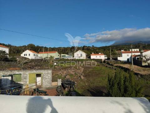 Moradia t3 na candelária