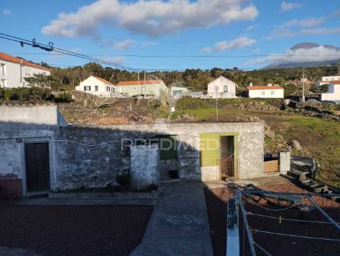 Moradia t3 na candelária