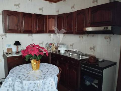 Moradia t3 na candelária