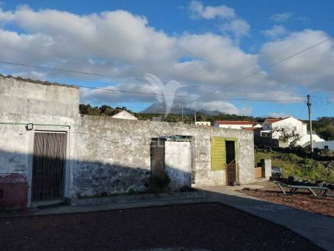 Moradia t3 na candelária